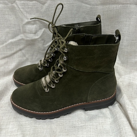 Crown & Ivy Hiking Boots Naomi Olive Suede Lace Up & Zip Sides Size 9.5 - Picture 3 of 7